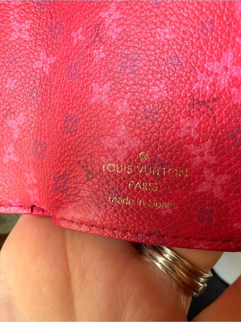 Louis Vuitton Lockmini Wallet Limited Pink Leather Floral Interior w/ Dustbag - Picture 4 of 17
